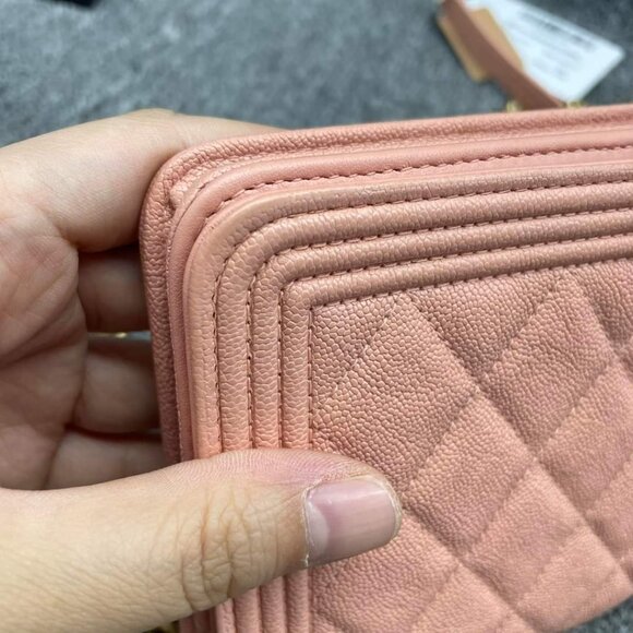 100% Authentic CHANEL Boy Leather Shoulder Bag - Picture 6 of 15